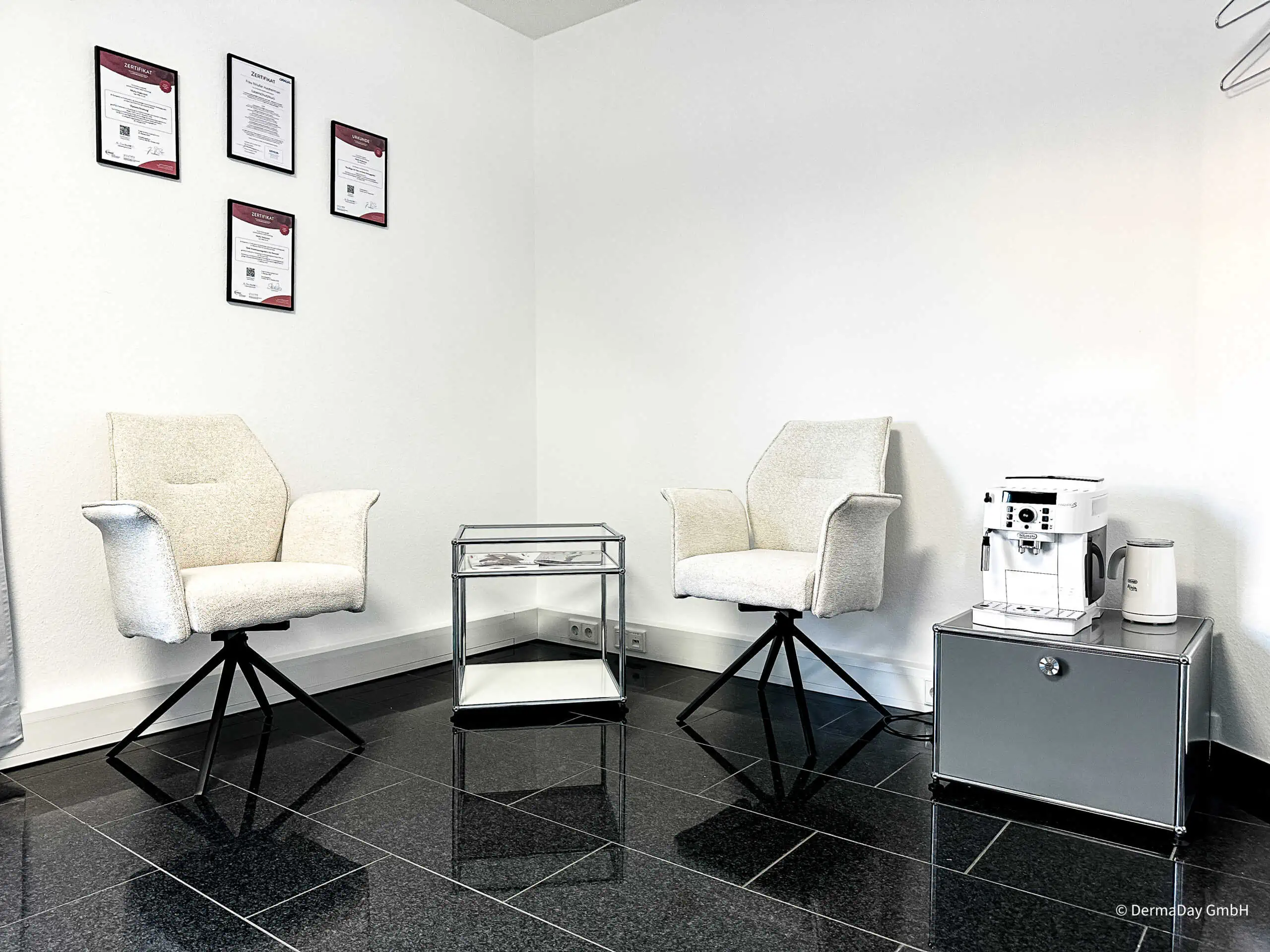 Behandlungszimmer bei DermaDay in Dortmund